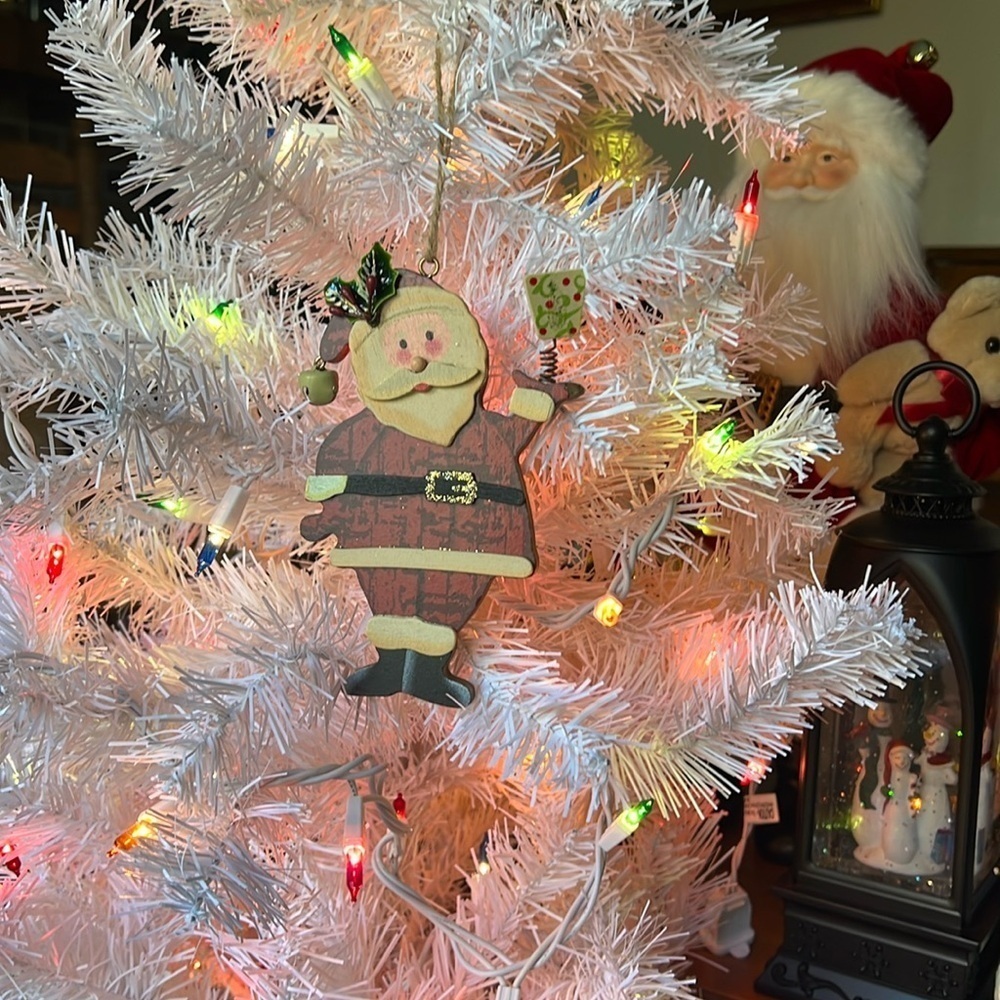 ❤️ Santa Christmas Wooden Ornament